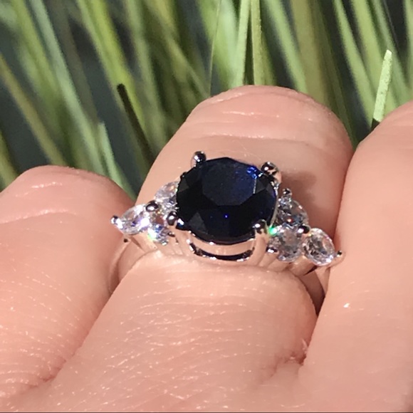 Sterling Silver Sapphire Engagement Ring - Picture 5 of 8